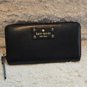 Kate Spade Black Leather Wallet Like NEW